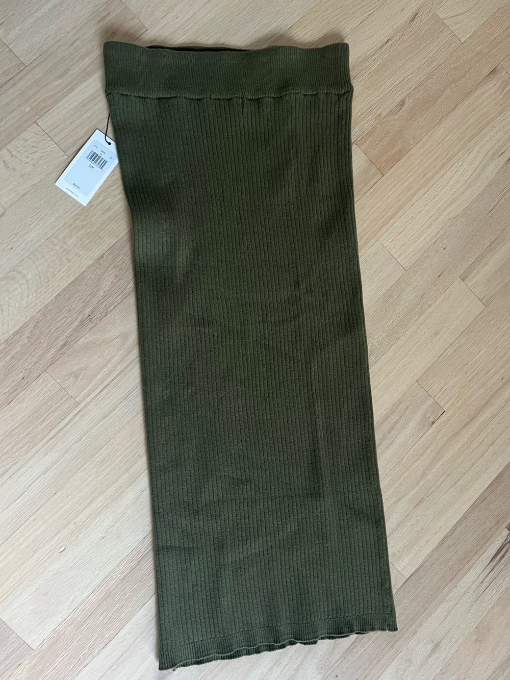 NWT Calvin Klein Ribbed Knit Body-con Midi Skirt